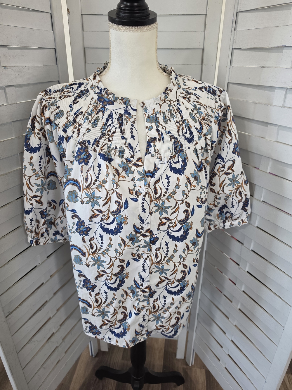 Sugar Lips White And Blue Floral Smocked Button Down Blouse Size XL